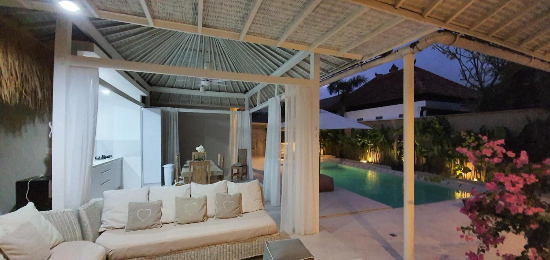 La Dolce Villa Seminyak  Luaran gambar